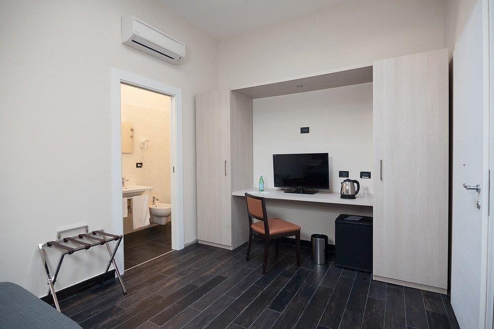 Borgo Pio Suites Inn Рим Екстериор снимка