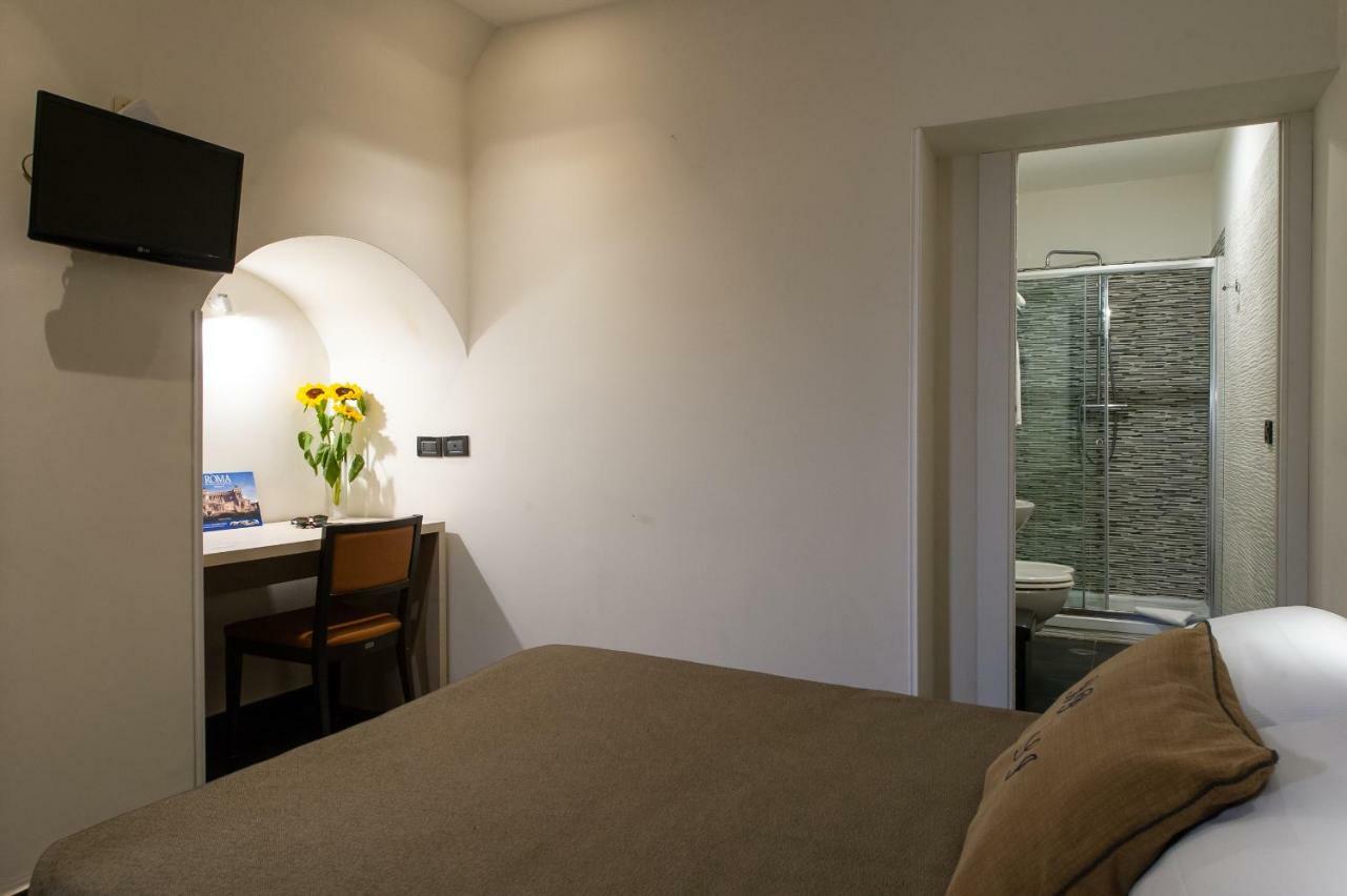 Borgo Pio Suites Inn Рим Екстериор снимка